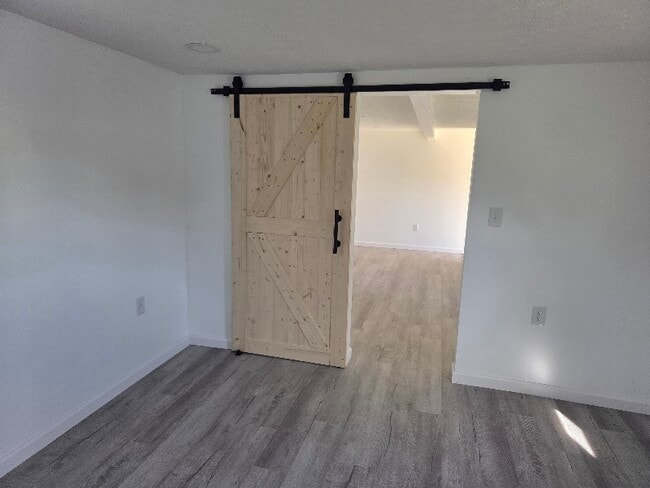 Photo - 304 Townsend Dr