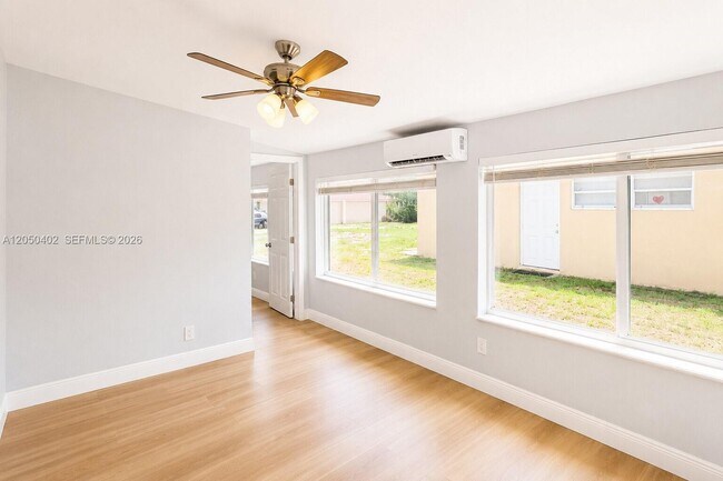 2511 SW 3rd St Unit B- B