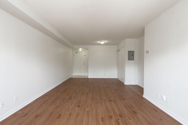 Photo - 333 Sidney Belsey Crescent Unit 512