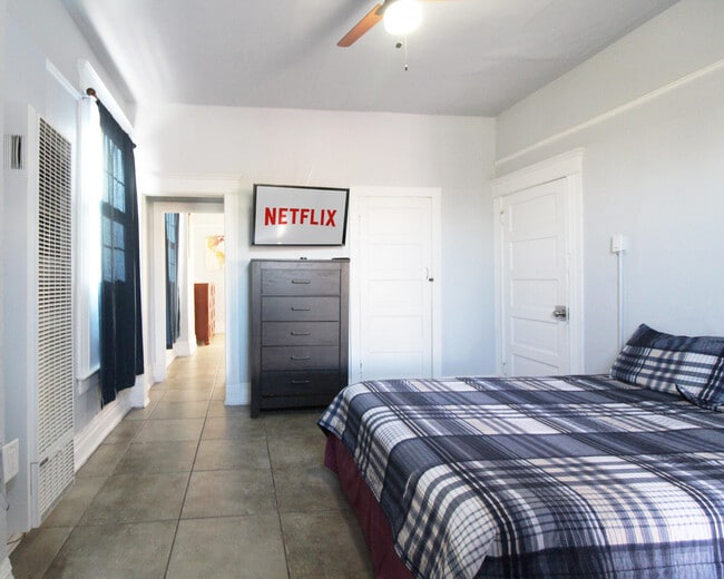 Photo - 130 Tobin Pl Unit 2