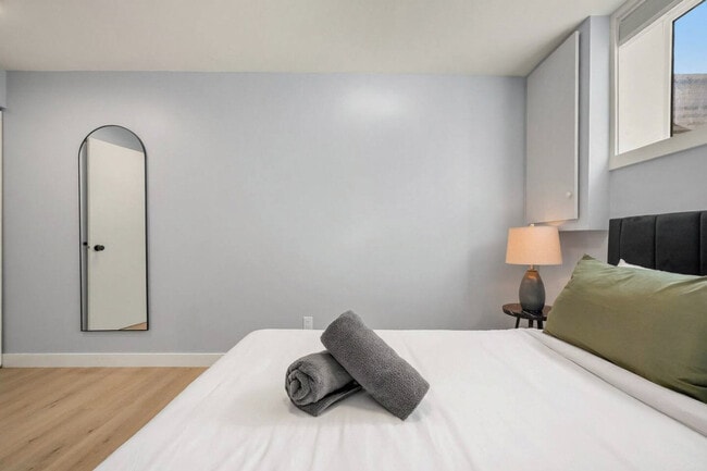 Photo - 119 Sunbank Way SE Unit SI ID1314561P
