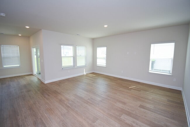 Photo - 4324 Falls Oaks St