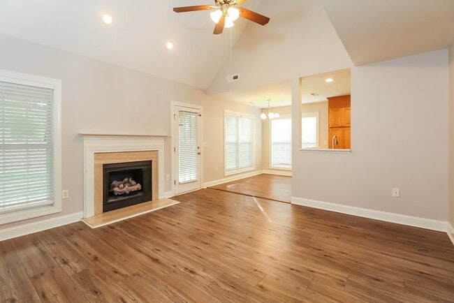 Photo - 1052 Enderbury Dr