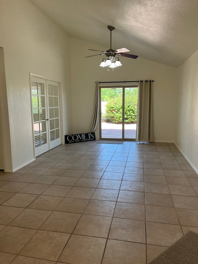 Photo - 1200 W Boxelder Cir