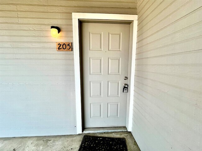 Photo - 2526 W Prairie St Unit 205