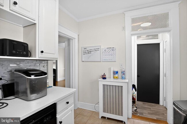 Photo - 4512 White Ave