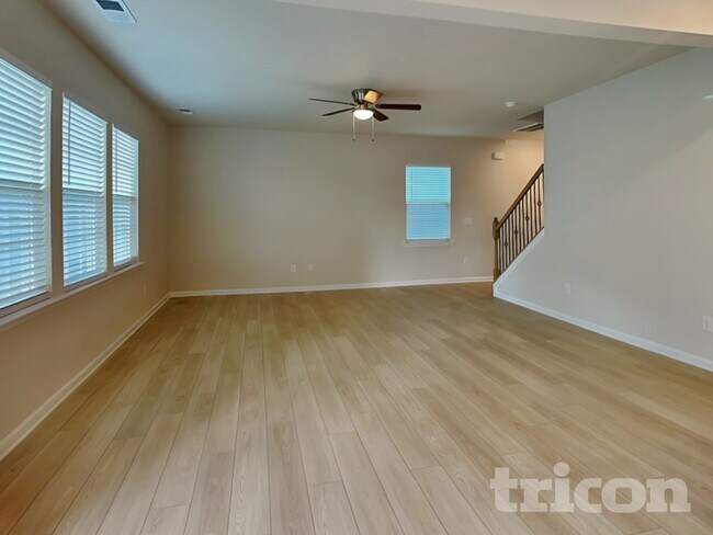 Photo - 101 Fennec Dr