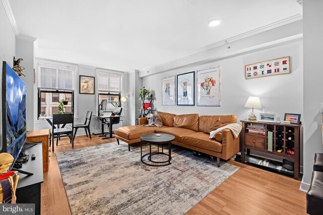 Photo - 631 D St NW Unidad 829