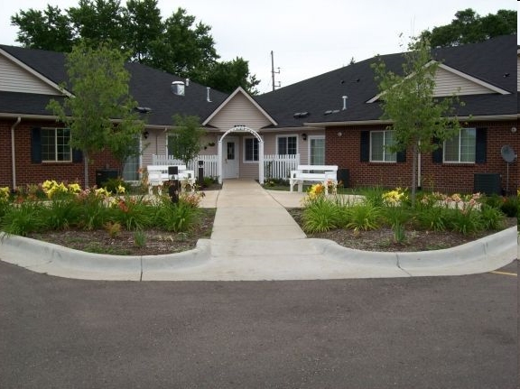 Lexington Square Apartments - Lexington Square Apartments