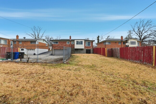 Photo - 1152 Burch Ln