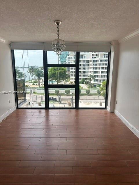 Photo - 600 NE 36th St Unit 516