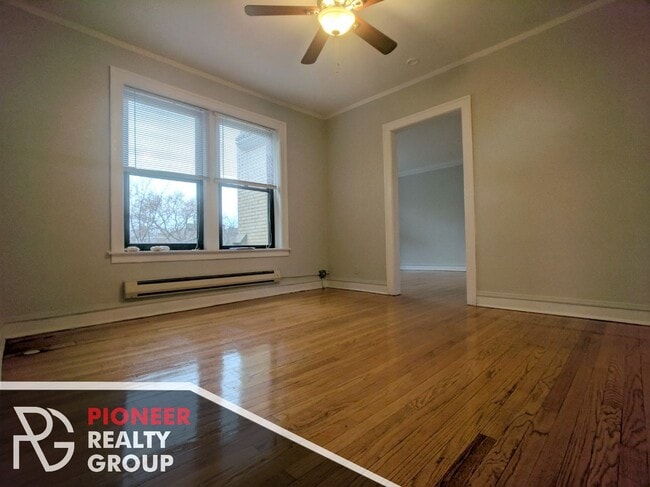 Photo - 1129 W Oakdale Ave Unit 1121-3B