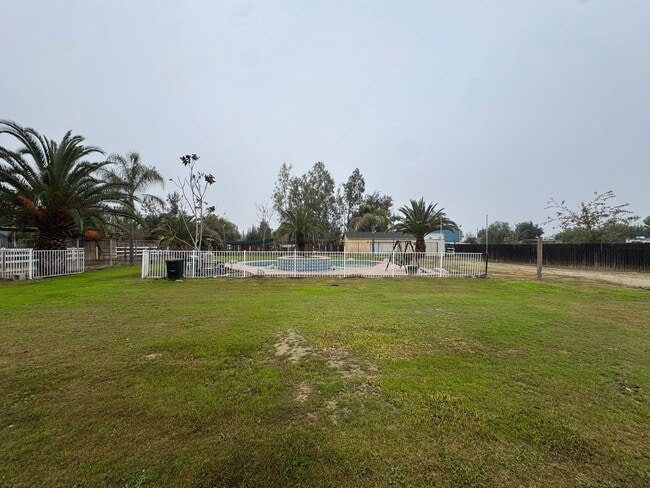 Photo - Spacious home with a pool!