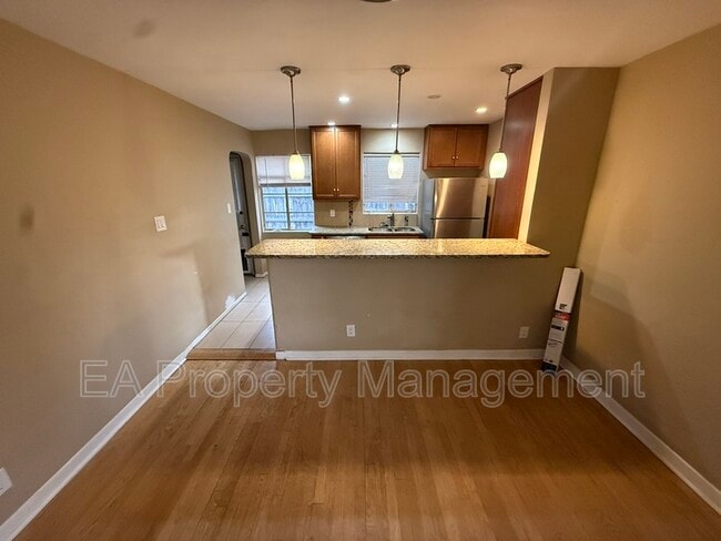 Building Photo - 1106 Princeton Dr NE Rental