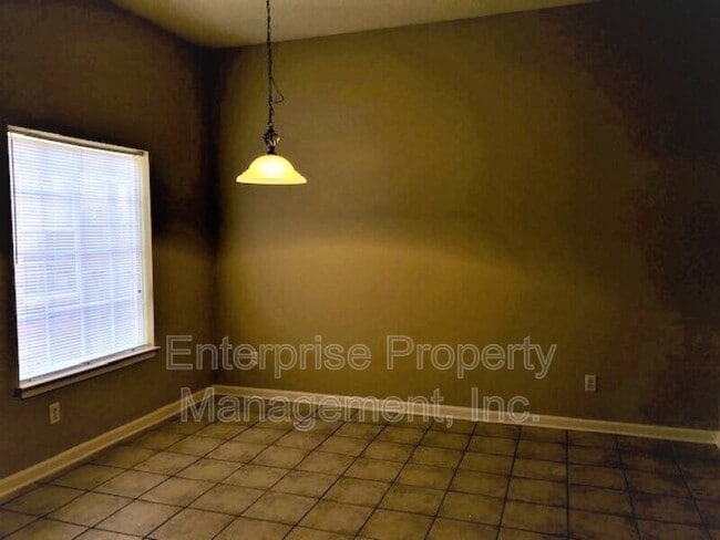 Photo - 6833 Kamali Ave