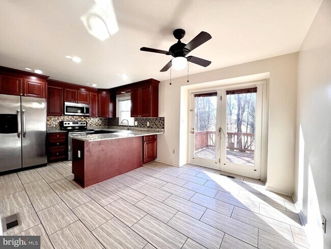 Photo - 1525 Templeton Pl