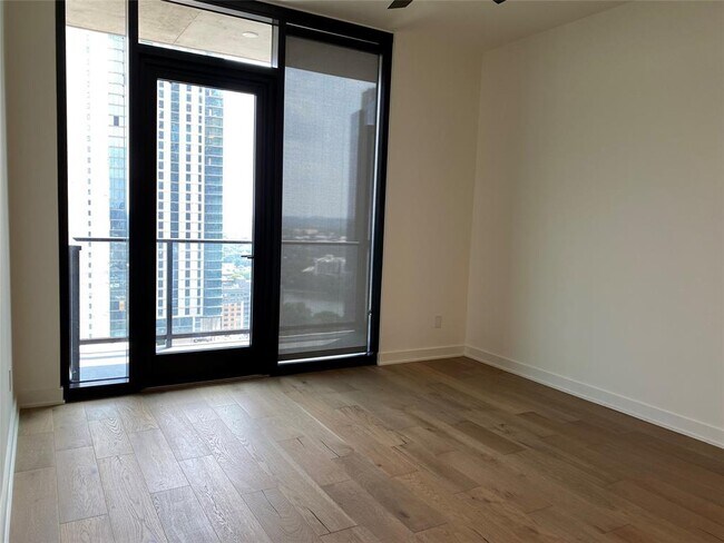 Photo - 84 East Ave Unit 2607