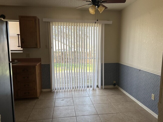 Photo - 206 Sorrell Dr