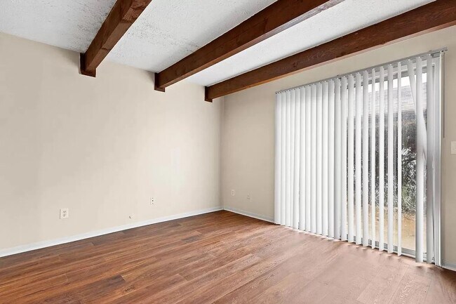 Photo - 1000 Brooks End Ct