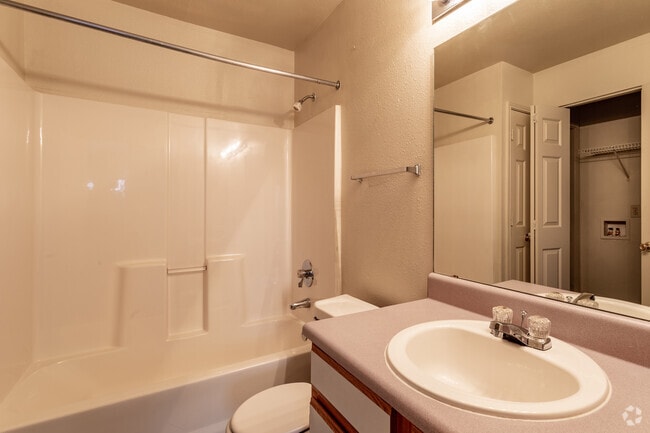 1BR, 1BA - 654SF - Gable Hills