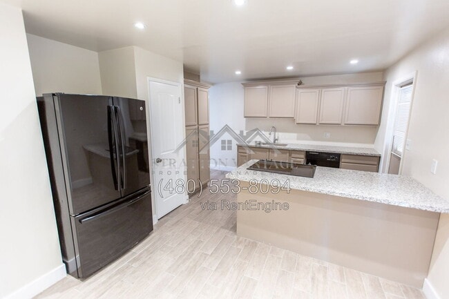 Photo - 2533 E Blanche Dr