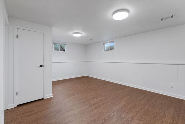 Photo - Students Welcome! Spacious 5 Bedroom Home in West Fort Collins