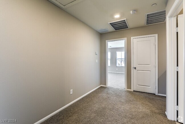 Building Photo - 2864 Turnstone Ridge St Rental