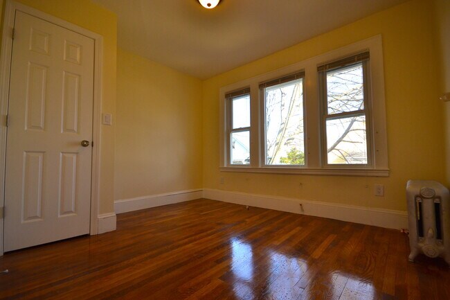 Photo - 8 Cenacle Rd Unit 2