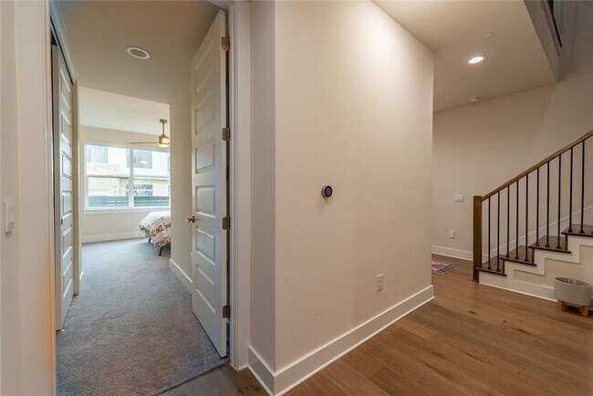 Photo - 4007 Manifest Ln