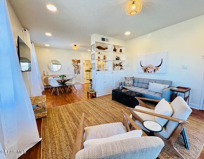 Photo - 1015 Prospect St