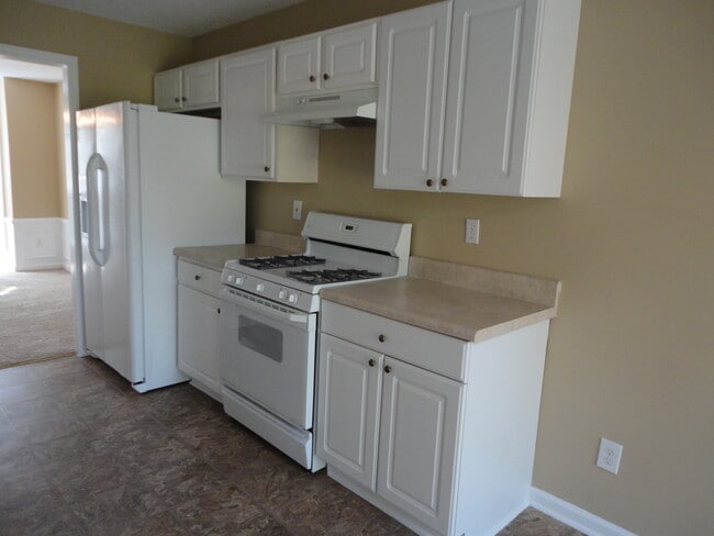 Photo - 3206 Claybrooke Dr NE