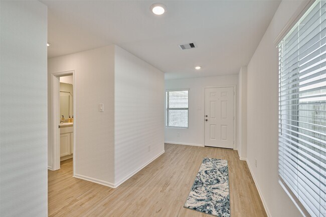 Photo - 3787 Solanum Dr