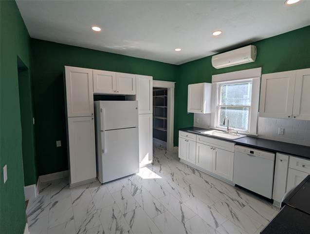 Photo - 4526 Reiger Ave