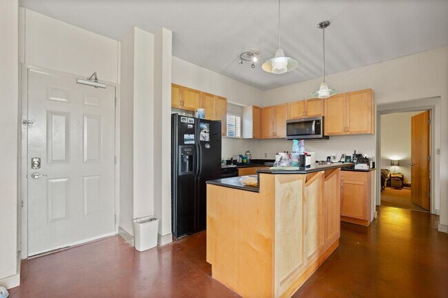 Photo - 711 W 26th St Unidad 700