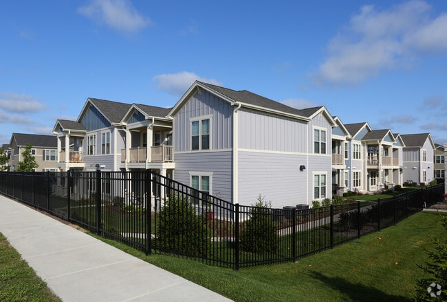 Stunning Exterior Finishes - The Reserve at Kenosha