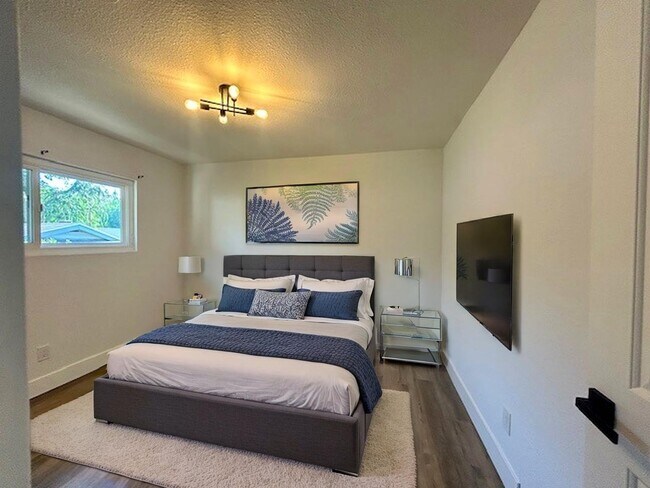 102 N Merrimac Dr Unit D