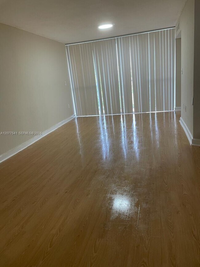 7075 NW 186th St Unit C505