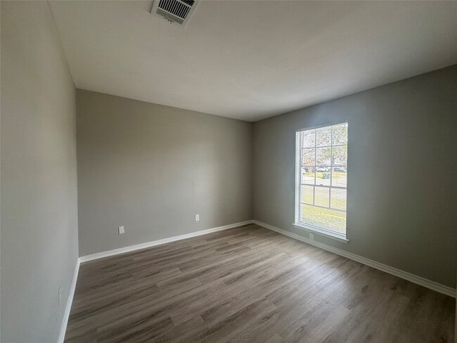 Photo - 4802 Hannas Reef Dr