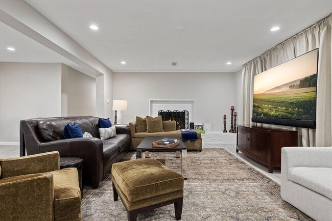 Photo - 5539 Rutherglenn Dr