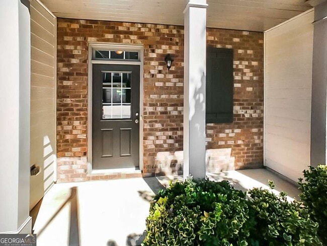 Photo - 206 Madison Ave