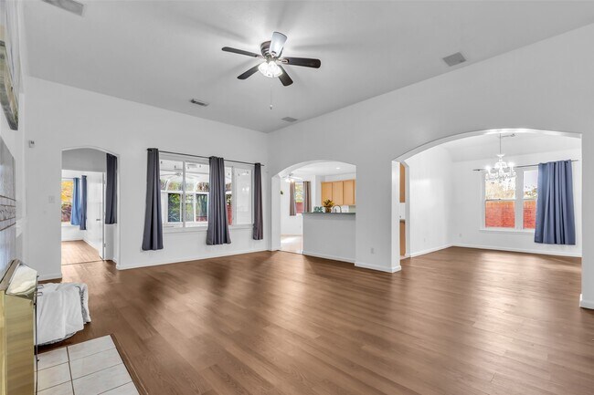 Photo - 8506 Willancy Ln