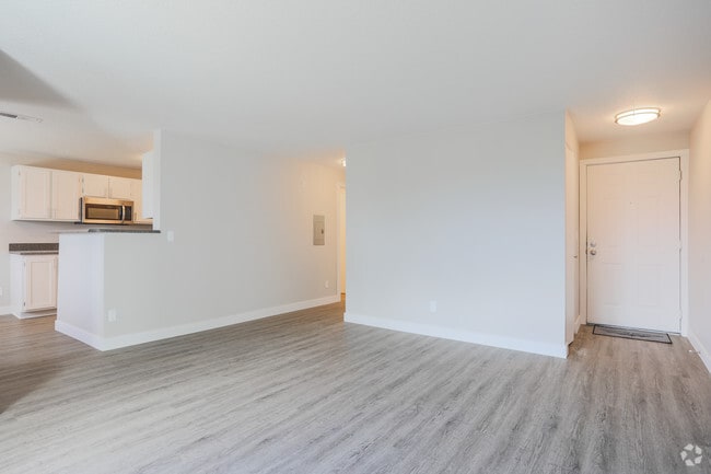 2BR,2BA-Sapphire