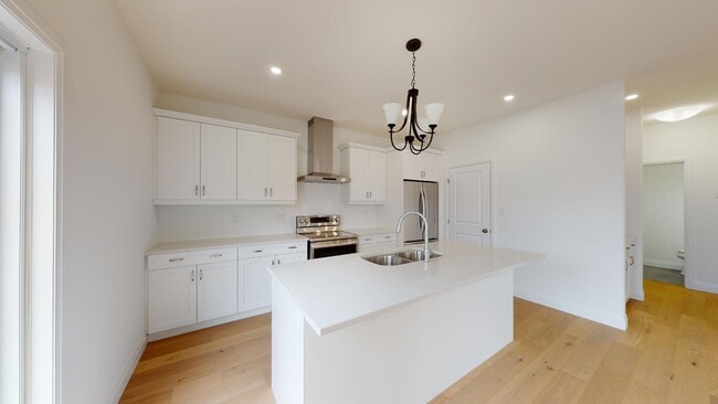 Photo - LOVELY FOUR BEDROOM HOME IN ILDERTON