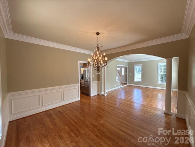 Photo - 7011 Edenderry Dr