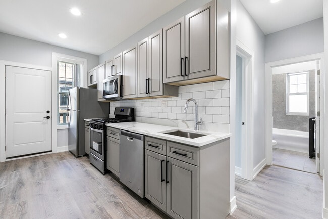 Photo - 6954 N Wolcott Ave Unit 1