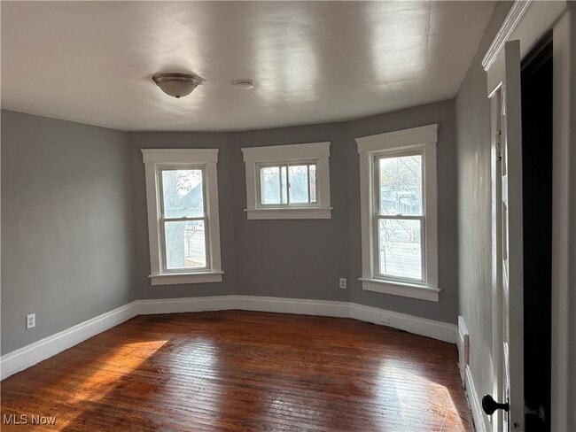 Photo - 699 W Exchange St Unit UP