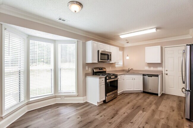 Photo - 10021 Northwoods Forest Dr