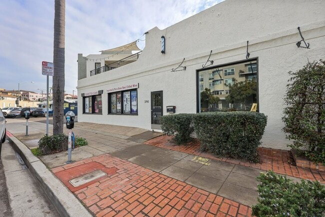 Building Photo - 3741 Park Blvd Unit 3741