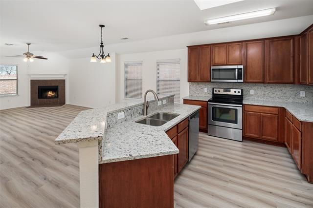 Photo - 2417 Eisenhower Dr