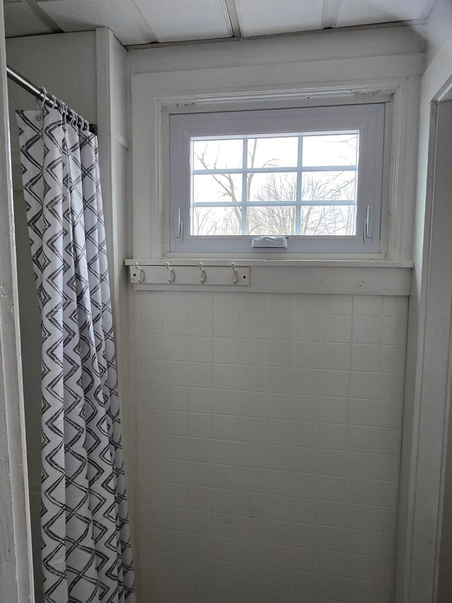 Photo - 129 E Main St Unidad Apt 2